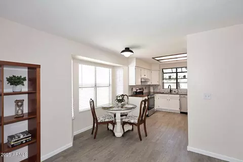 Dining - 12830 S Wakial Loop S, Phoenix, AZ 85044 photo 1 of 1