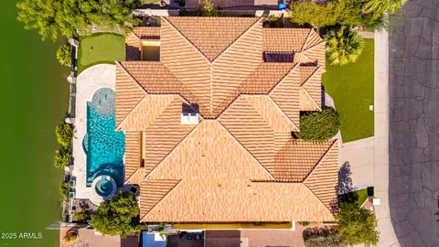 View/Area - 1834 E Willow Tree Ct, Gilbert, AZ 85234 photo 8 of 11