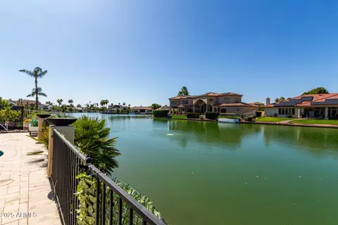 View/Area - 1834 E Willow Tree Ct, Gilbert, AZ 85234 photo 4 of 11