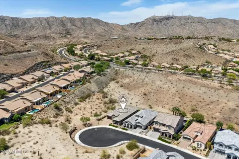 View/Area - 520 E Ashurst Dr, Phoenix, AZ 85048 photo 2 of 4