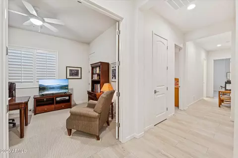Entry Way - 520 E Ashurst Dr, Phoenix, AZ 85048 photo 6 of 6