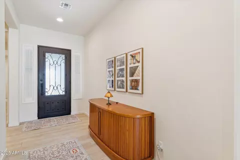 Entry Way - 520 E Ashurst Dr, Phoenix, AZ 85048 photo 3 of 6