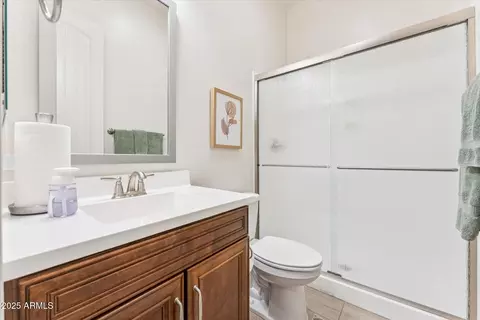 Bath - 520 E Ashurst Dr, Phoenix, AZ 85048 photo 4 of 5