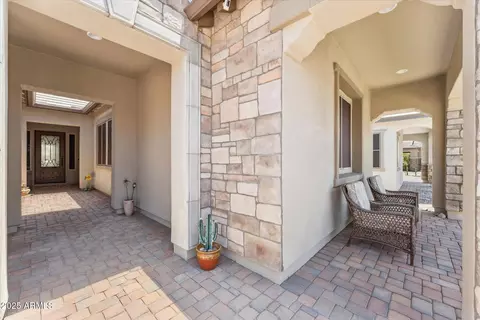 Entry Way - 520 E Ashurst Dr, Phoenix, AZ 85048 photo 1 of 6