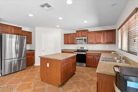 43243 W Magnolia Rd, Maricopa, AZ 85138