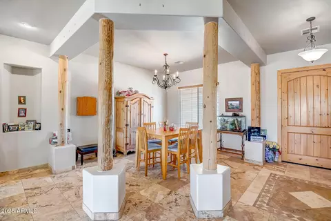 Dining - 1032 E Dolores Rd, Phoenix, AZ 85086 photo 1 of 2