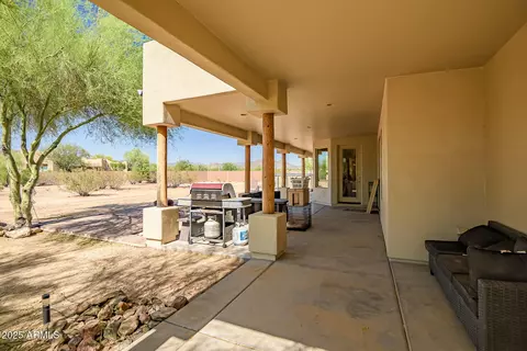 Exterior - 1032 E Dolores Rd, Phoenix, AZ 85086 photo 1 of 9