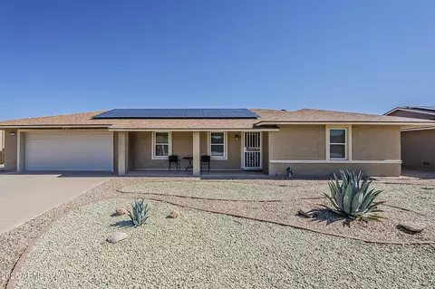 10826 W Hutton Dr, Sun City, AZ 85351