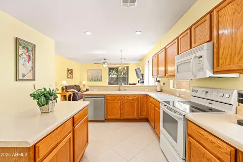 Kitchen - 3534 E Linda Ln, Gilbert, AZ 85234 photo 4 of 4