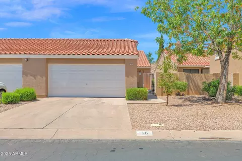 3510 E Hampton Ave #18, Mesa, AZ 85204