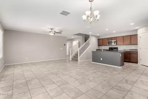 Living - 5113 E Greenway St E, Mesa, AZ 85205 photo 1 of 2