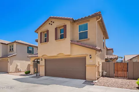 Exterior - 5113 E Greenway St E, Mesa, AZ 85205 photo 3 of 6