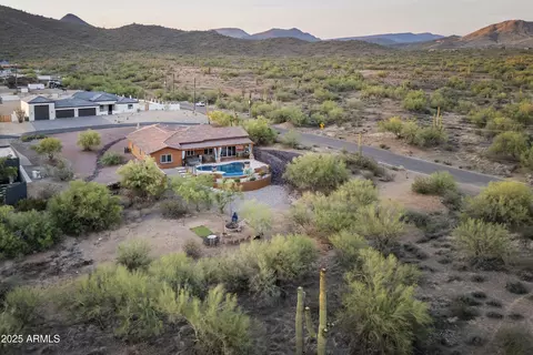 View/Area - 1943 E Paso Nuevo Dr, Phoenix, AZ 85086 photo 5 of 9