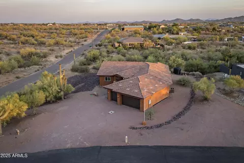 View/Area - 1943 E Paso Nuevo Dr, Phoenix, AZ 85086 photo 2 of 9