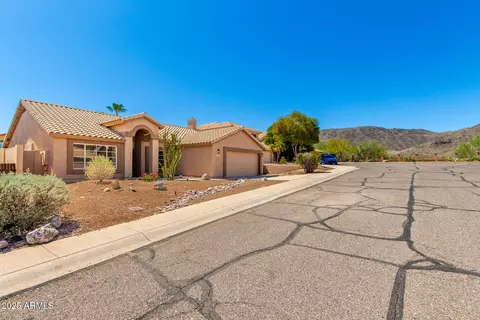 15226 S 14th Dr, Phoenix, AZ 85045 photo 4
