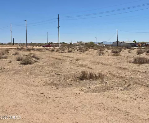 355 S Nn S 355 Ave #-, Tonopah, AZ 85354