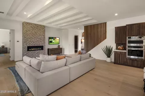 4114 E Roma Ave, Phoenix, AZ 85018 photo 8