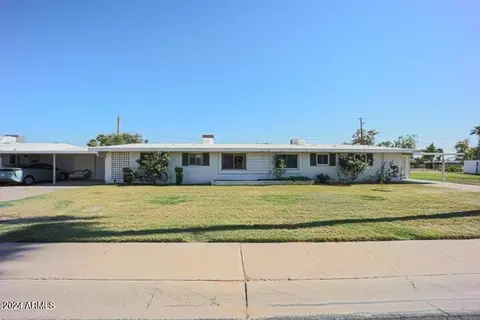 10307 W Oakmont Dr, Sun City, AZ 85351