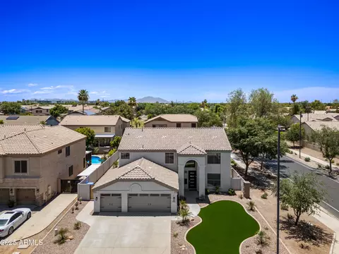 View/Area - 2881 Estrella Ct, Gilbert, AZ 85296 photo 2 of 6