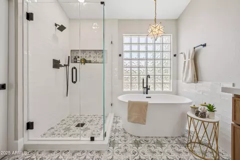 Bath - 2881 Estrella Ct, Gilbert, AZ 85296 photo 5 of 10