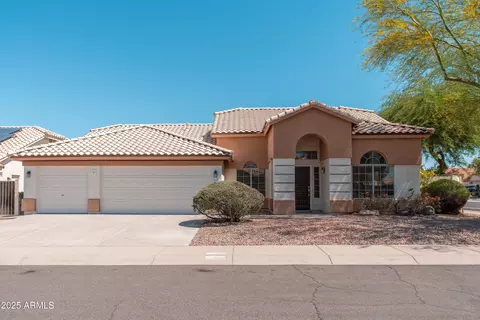3550 E Topeka Dr, Phoenix, AZ 85050