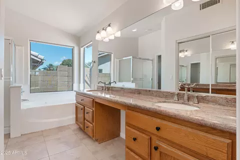 3550 E Topeka Dr, Phoenix, AZ 85050 photo 25