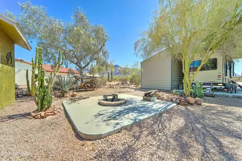 Exterior - 1704 S Barkley Rd, Apache Junction, AZ 85119 photo 9 of 10