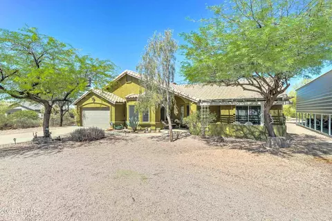 Exterior - 1704 S Barkley Rd, Apache Junction, AZ 85119 photo 2 of 10