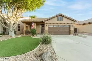 7027 W Blackhawk Dr, Glendale, AZ 85308