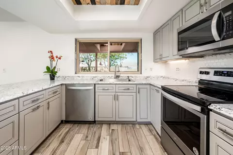 11030 N 47th Ave, Glendale, AZ 85304