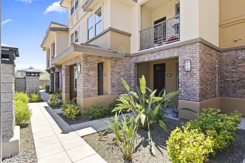 17850 N 68th St #1017, Phoenix, AZ 85054