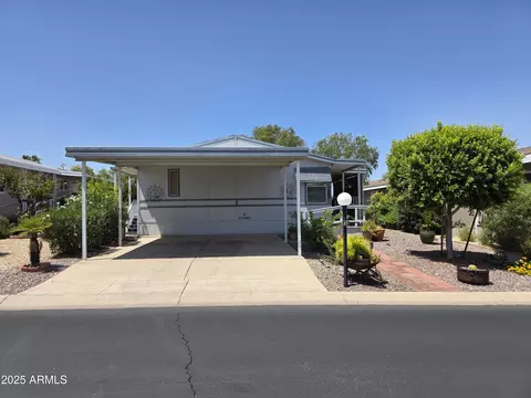 2233 E Behrend Dr #17, Phoenix, AZ 85024
