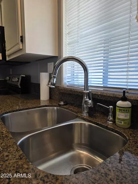 2233 E Behrend Dr #17, Phoenix, AZ 85024 photo 17