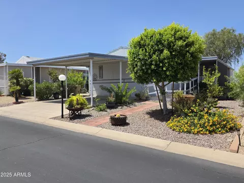 2233 E Behrend Dr #17, Phoenix, AZ 85024 photo 7
