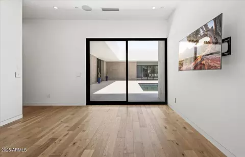 Bedroom - 5301 N 43rd St, Phoenix, AZ 85018 photo 3 of 5