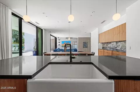 Kitchen - 5301 N 43rd St, Phoenix, AZ 85018 photo 3 of 3