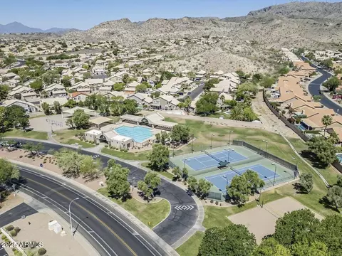 View/Area - 4253 E Raven Rd, Phoenix, AZ 85044 photo 10 of 12
