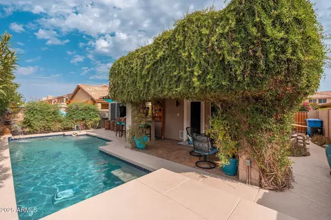 4253 E Raven Rd, Phoenix, AZ 85044