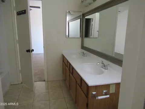 1450 E Laurel Ave, Gilbert, AZ 85234 photo 16