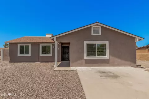 3056 N 68th Ln, Phoenix, AZ 85033 photo 2