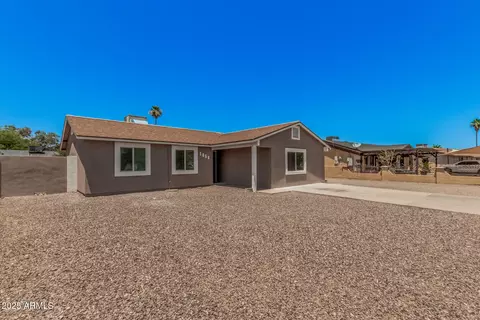3056 N 68th Ln, Phoenix, AZ 85033 photo 5