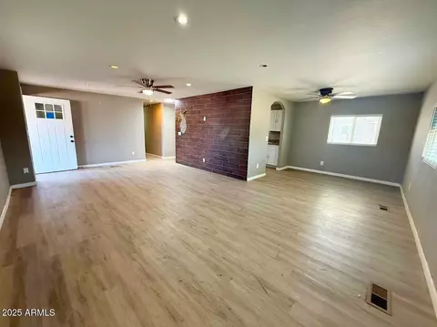 2611 Escuda Rd, Phoenix, AZ 85050 photo 5