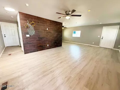 2611 Escuda Rd, Phoenix, AZ 85050 photo 6