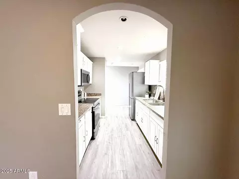 2611 Escuda Rd, Phoenix, AZ 85050 photo 4