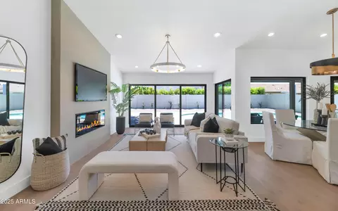 9450 N 83rd Pl, Scottsdale, AZ 85258