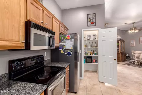 Kitchen - 5271 E 10th Ave, Apache Junction, AZ 85119 photo 3 of 3