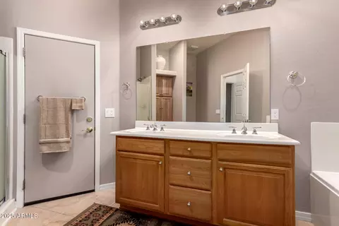 Bath - 5271 E 10th Ave, Apache Junction, AZ 85119 photo 1 of 3