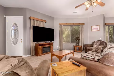 Living - 5271 E 10th Ave, Apache Junction, AZ 85119 photo 1 of 2