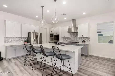 1217 E Monte Way, Phoenix, AZ 85042 photo 8
