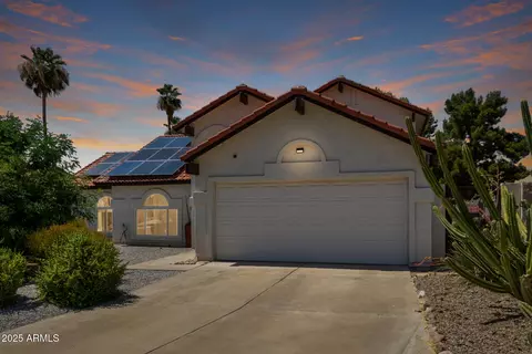 7108 W Morrow Dr, Glendale, AZ 85308